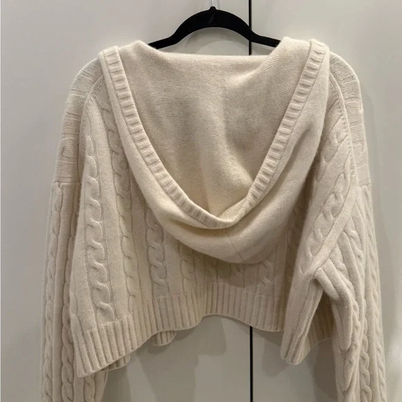Aritzia Sunday best cable knit cream zip up sweater - Picture 4 of 7